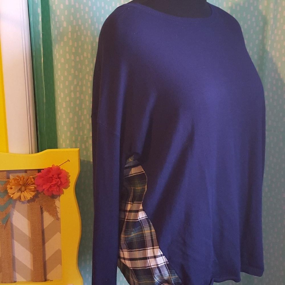 Skies are Blue Plaid Top xxl